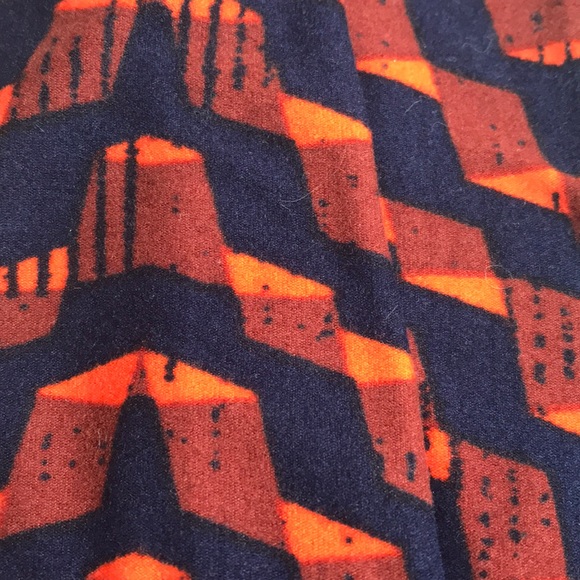 Lula Roe one size patterned leggings - Picture 4 of 4